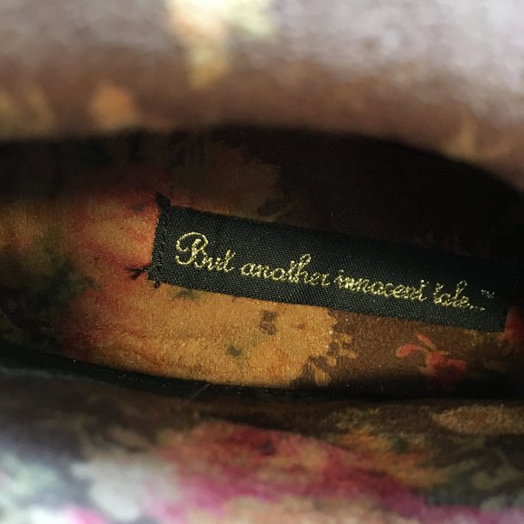 Boots, B.A.I.T. But Another Innocent Tale, multi-colored tapestry, Size 6 - Picture 4 of 4